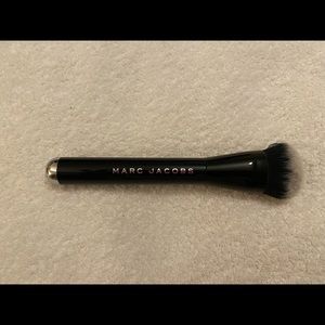 Marc Jacobs The Face II brush; brand new